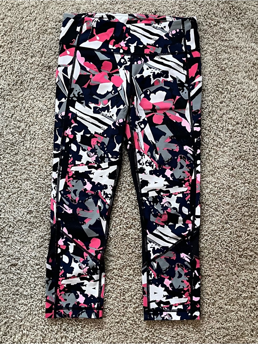 Lululemon Pace Rival Crop - Picture 5 of 9